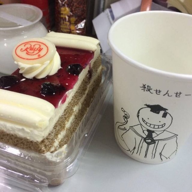 蓝莓白脱蛋糕