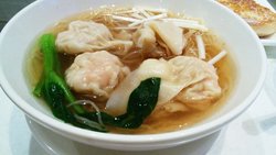 这个很棒，云吞虾仁个头很大而且Q弹饱满，面也有韧劲。