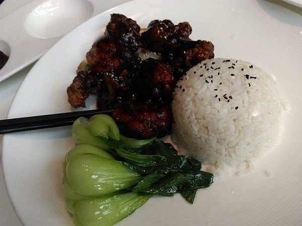 黑椒无骨鸡柳饭