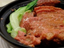 芋头扣肉煲