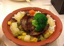 腊肠罐罐饭