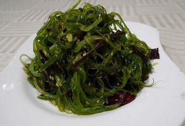 糊辣裙带菜