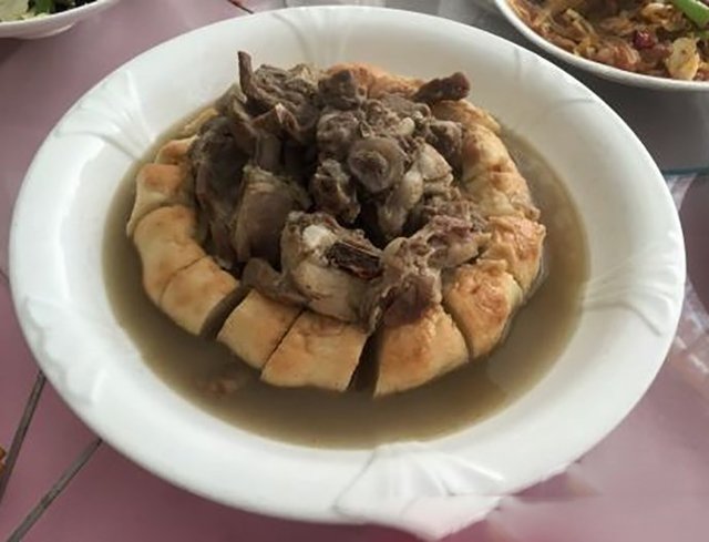 天山馕包肉