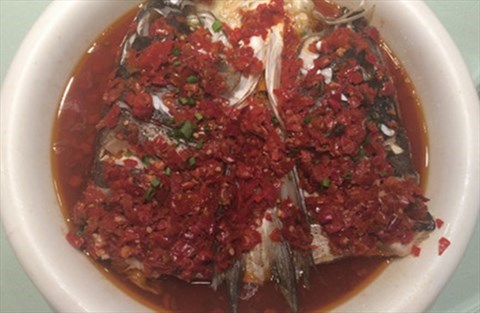 剁椒鱼头 - 广外大街的湘君府大酒店