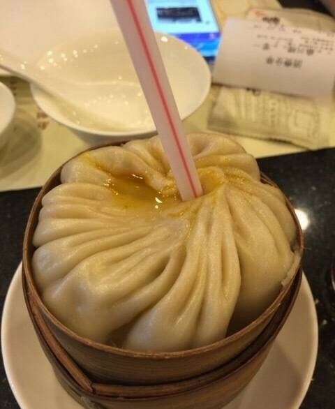 蟹黄灌汤包