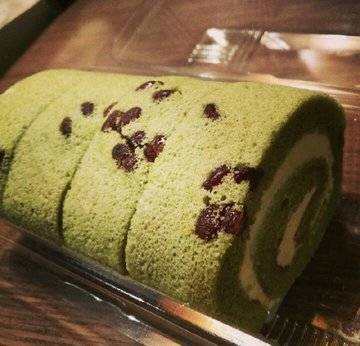 抹茶红豆瑞士卷
