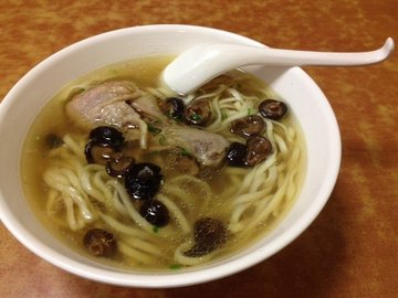 香菇鸡腿面