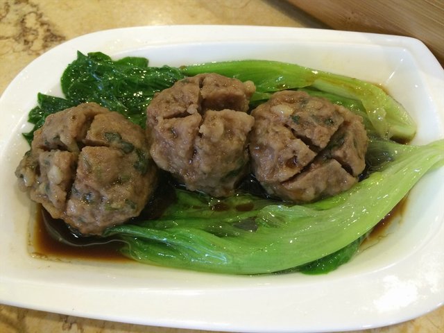 白灼牛肉丸