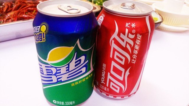 其实门口就是全家超市~