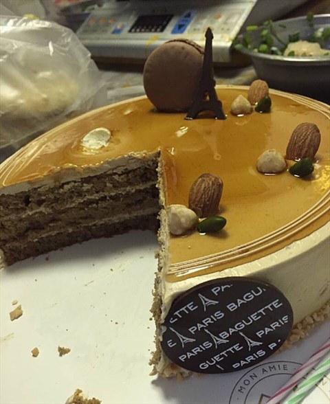 埃菲尔摩卡蛋糕 - 东直门的巴黎贝甜paris baguette)