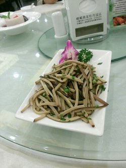 鸡蛋干