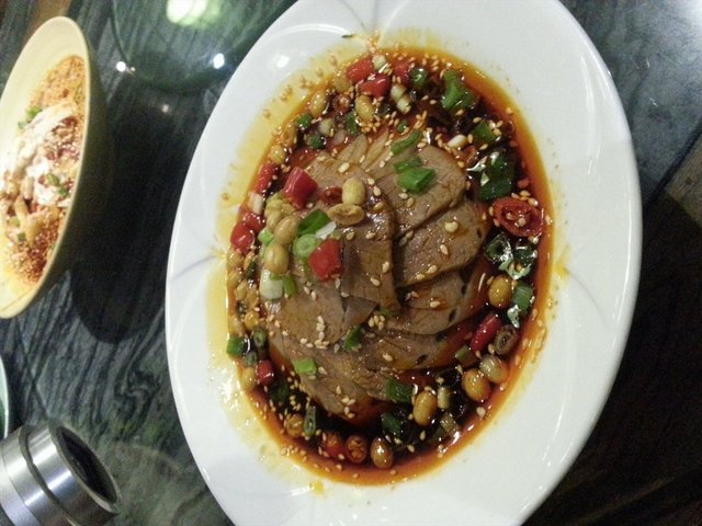 捞汁牛肉