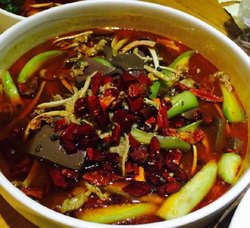 毛血旺