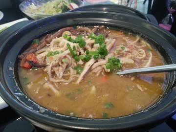 砂钵什锦野生菌