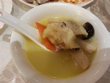 丝瓜鱼肚煲