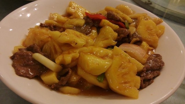 菠萝炒牛肉