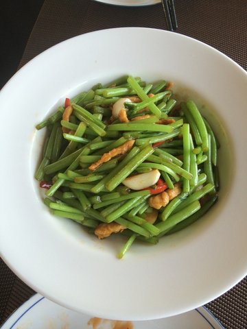芹菜炒肉