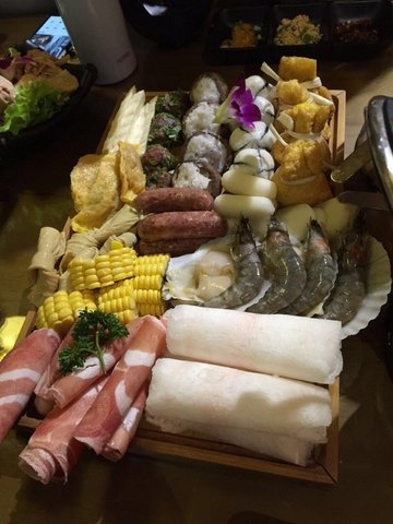 鱼丸、羊肉、大虾自助套餐