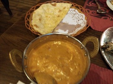 咖喱鸡和黄油饼