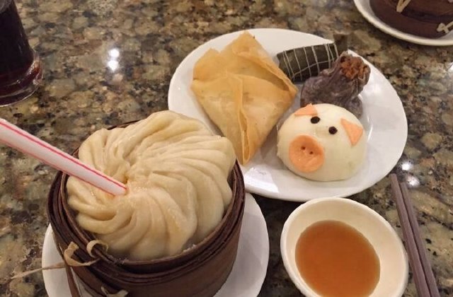 蟹黄灌汤包