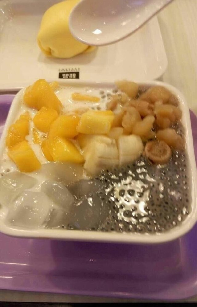 白雪黑珍珠