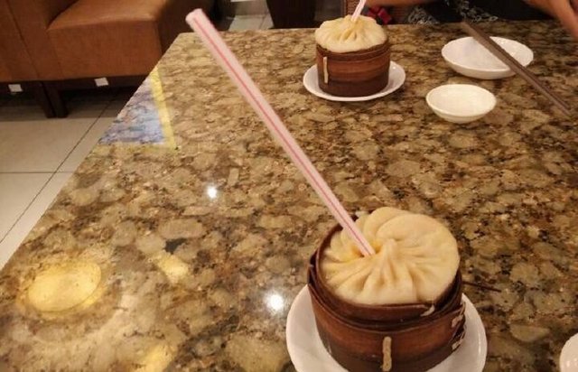 蟹黄灌汤包