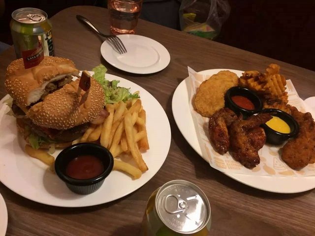BBQ牛肉汉堡