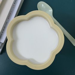 酸奶