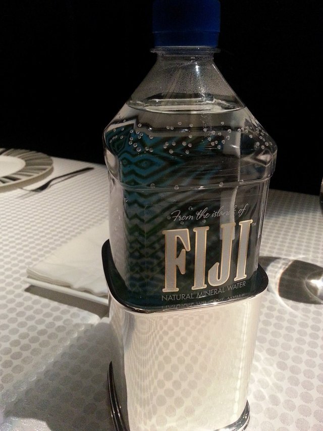 斐济水