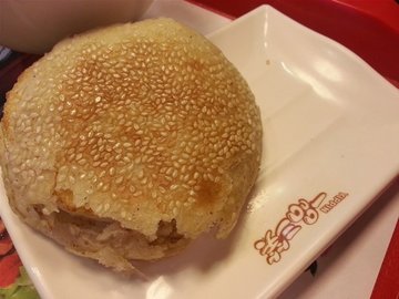 烧饼夹鸡蛋