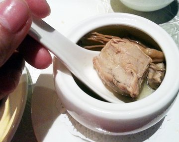 老汤炖鸭盅
