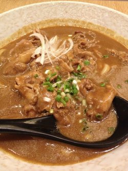 咖喱牛肉面