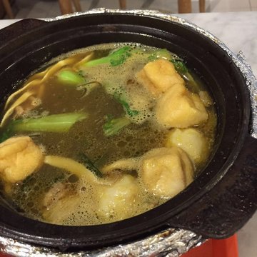 三鲜砂锅