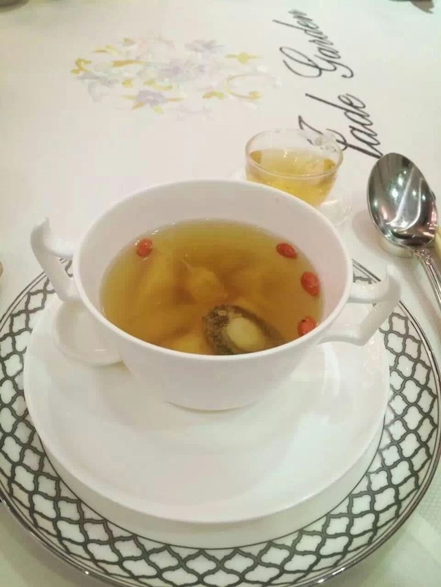 鲜菌仔鲍汤