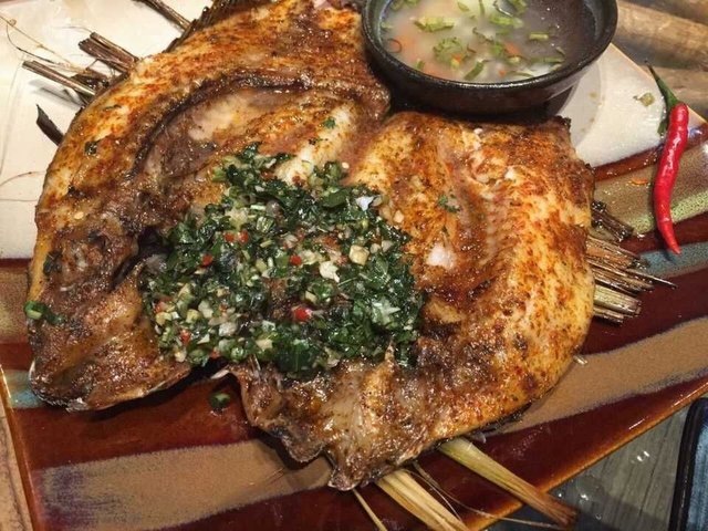 香茅草烤罗非鱼