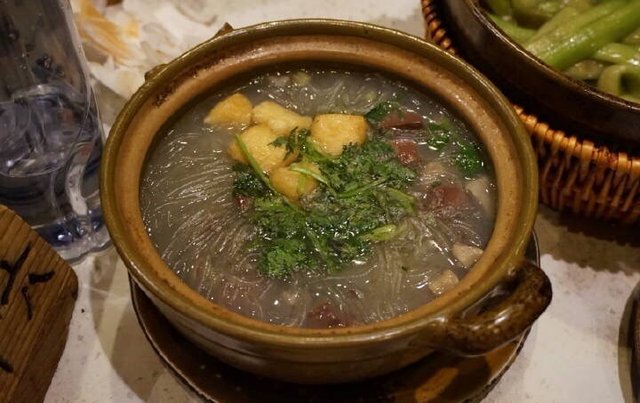 鸭血粉丝砂锅