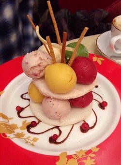 冰纷欢舞