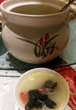 杂菌乌鸡汤