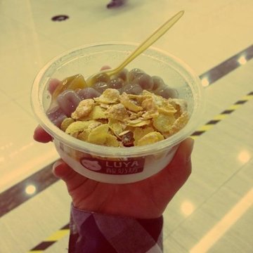 燕麦酸奶+芋圆