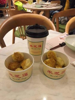 咖喱墨鱼丸