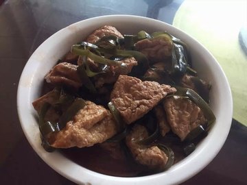 海带炖豆腐