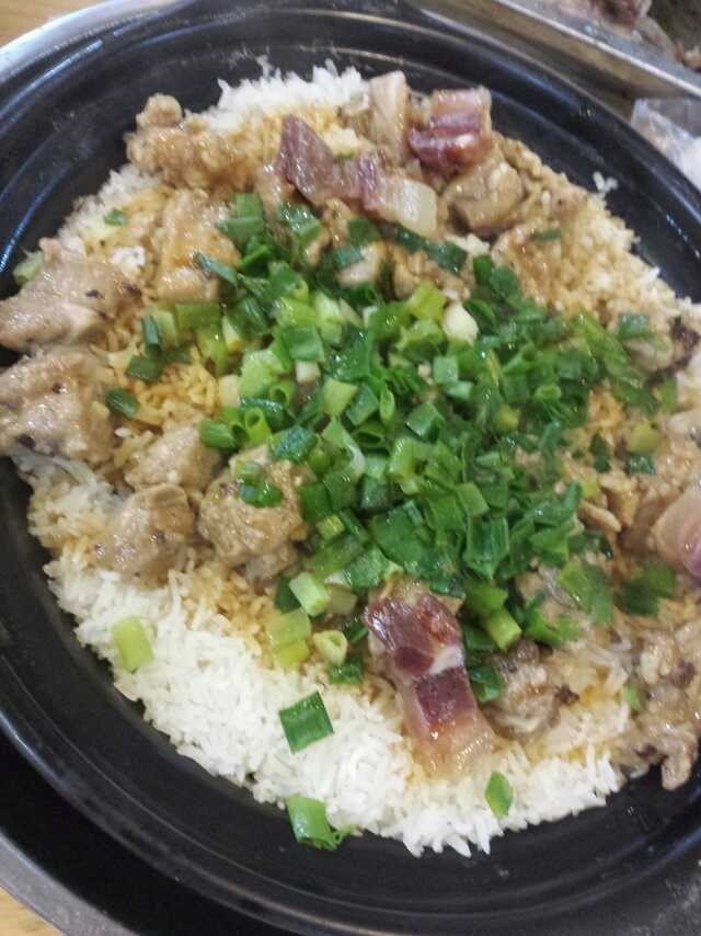 排骨腊味局饭