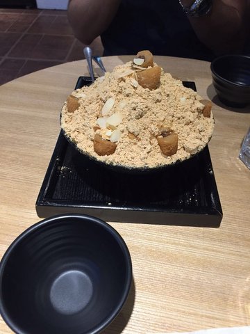 花生杏仁丸子雪冰