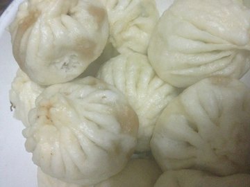 猪肉三鲜包子