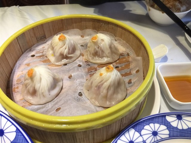 蟹粉小籠包