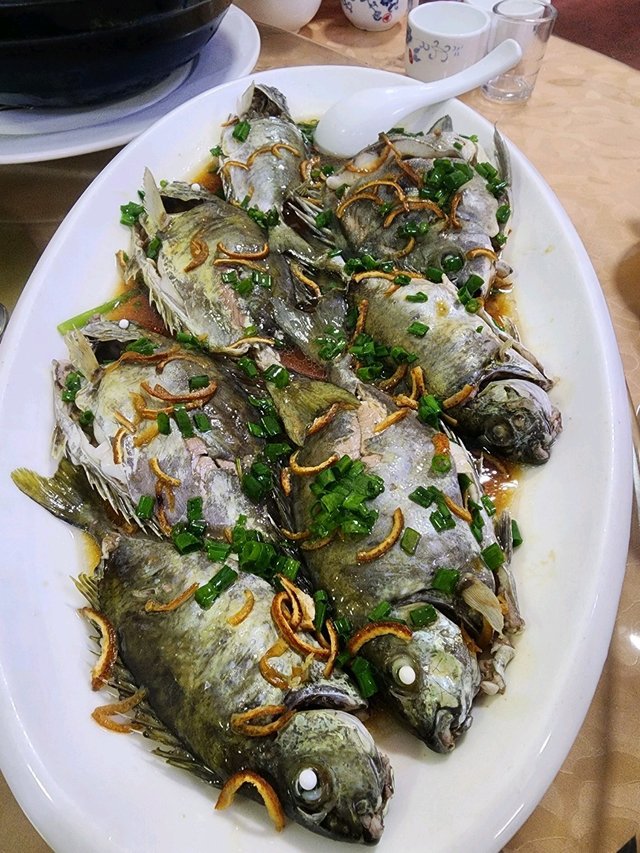 蒸大泥蜢
