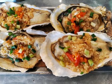 炭烤生蚝 (4只)