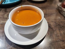 食完飯見到隔離枱個湯有檸檬,下次要再試