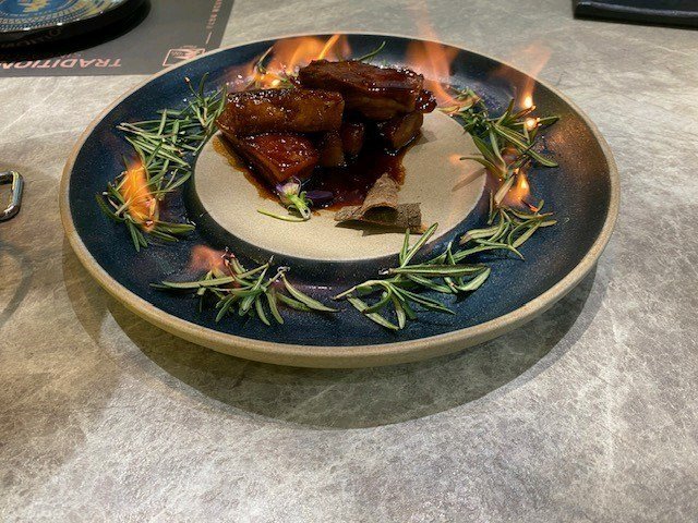 煙薰迷迭香火焰黑金叉燒