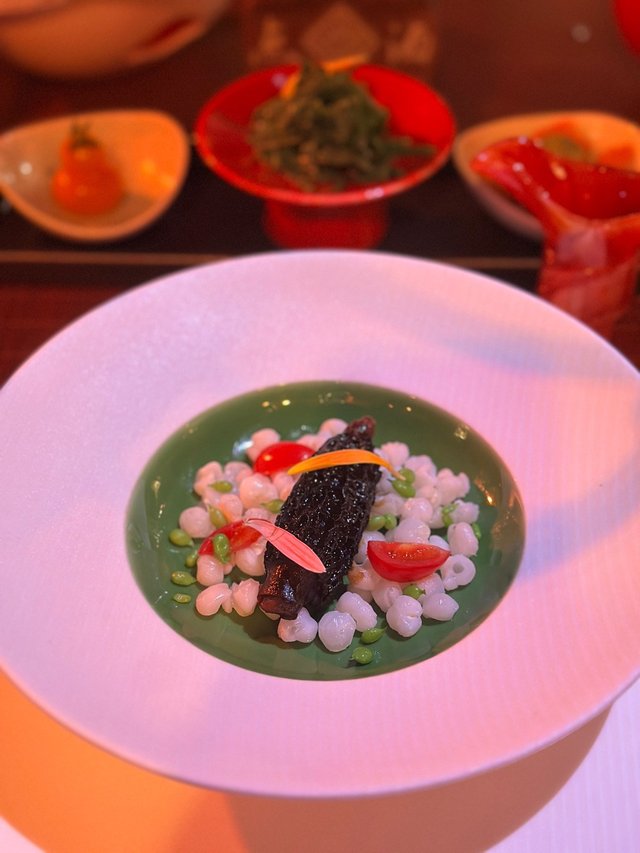 竹烟拂日羊肚菌